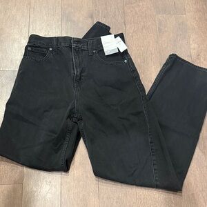 GAP Women’s Black Barrel High Rise Jean